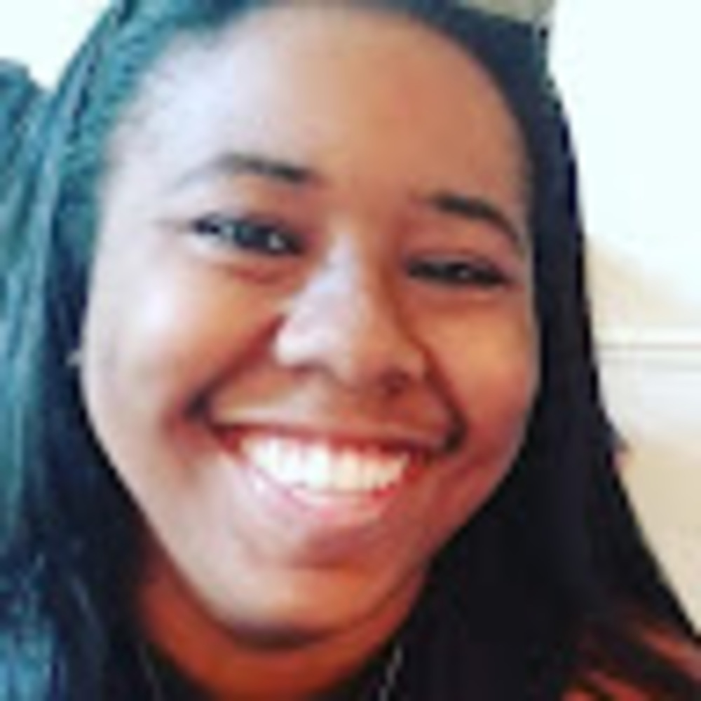 Meet your Posher, Alicia
